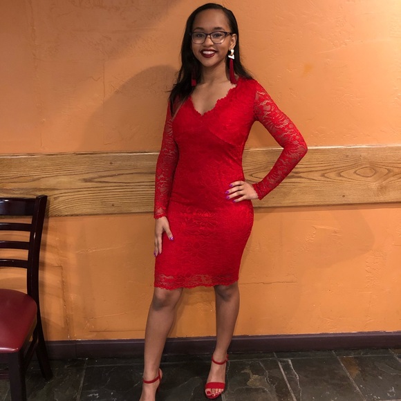 Meet your Posher, Taylor - Picture 2 of 2